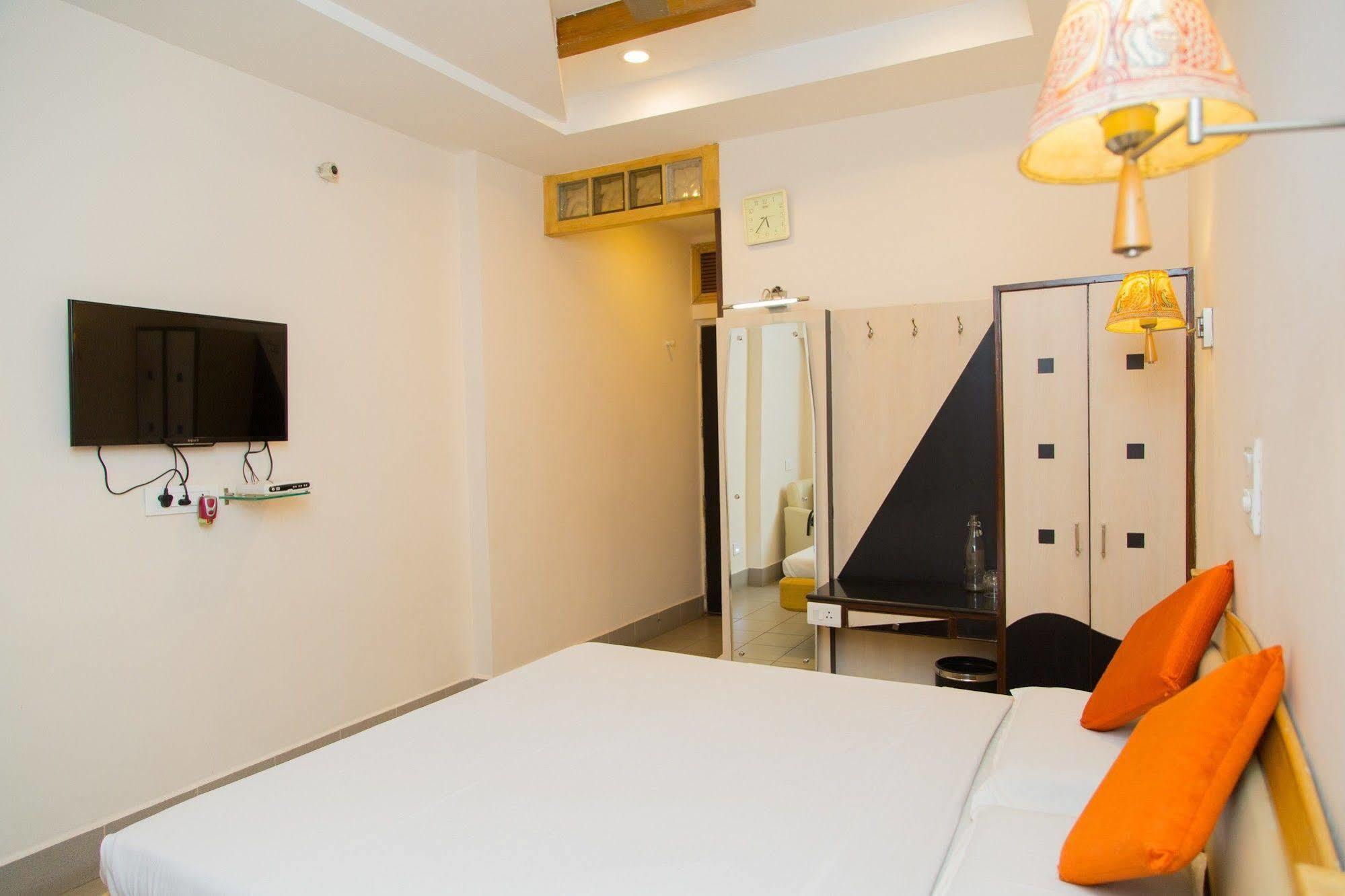 Fabhotel Kinnera Comforts Railway Station Visakhapatnam Eksteriør billede