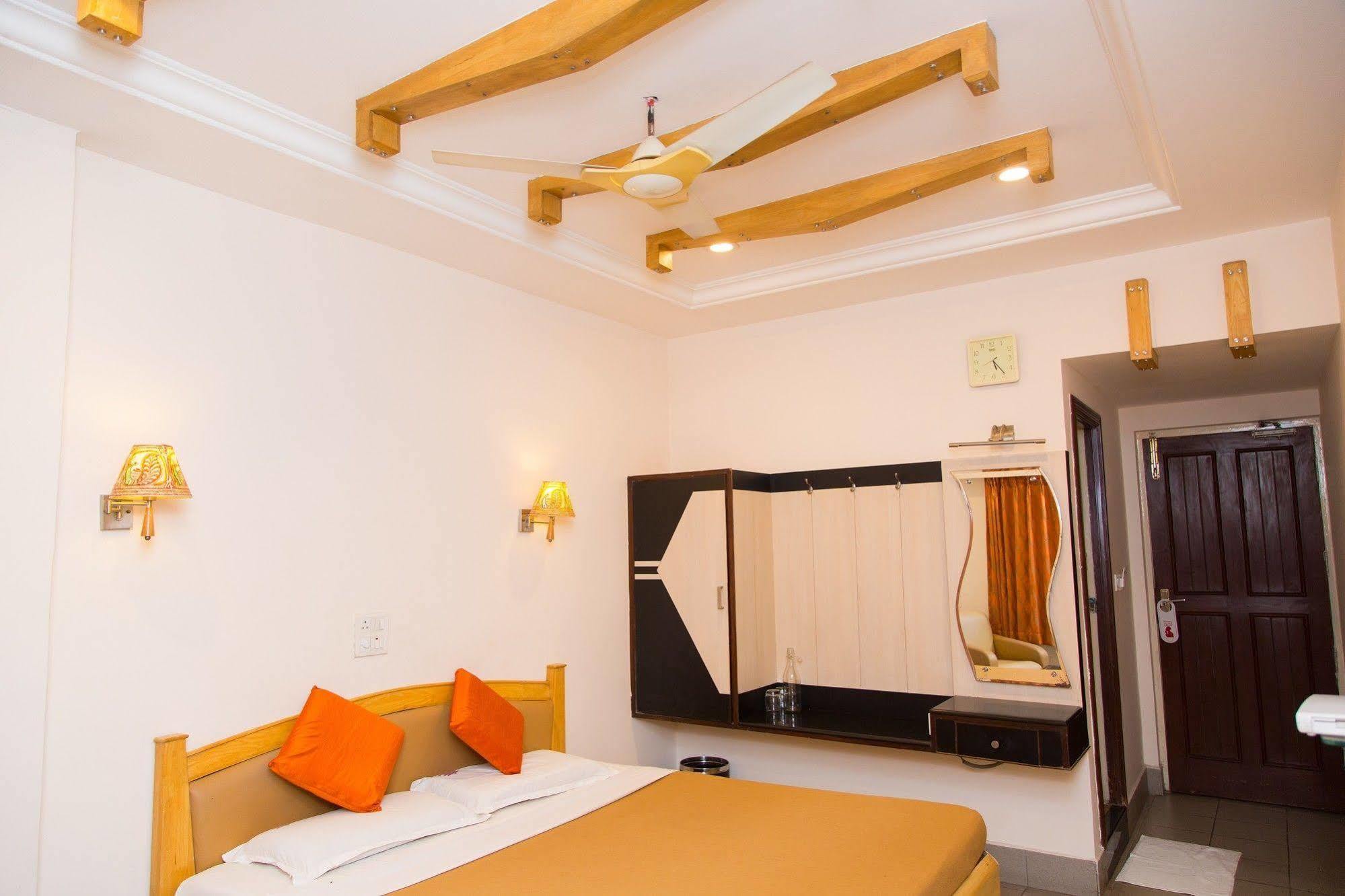 Fabhotel Kinnera Comforts Railway Station Visakhapatnam Eksteriør billede